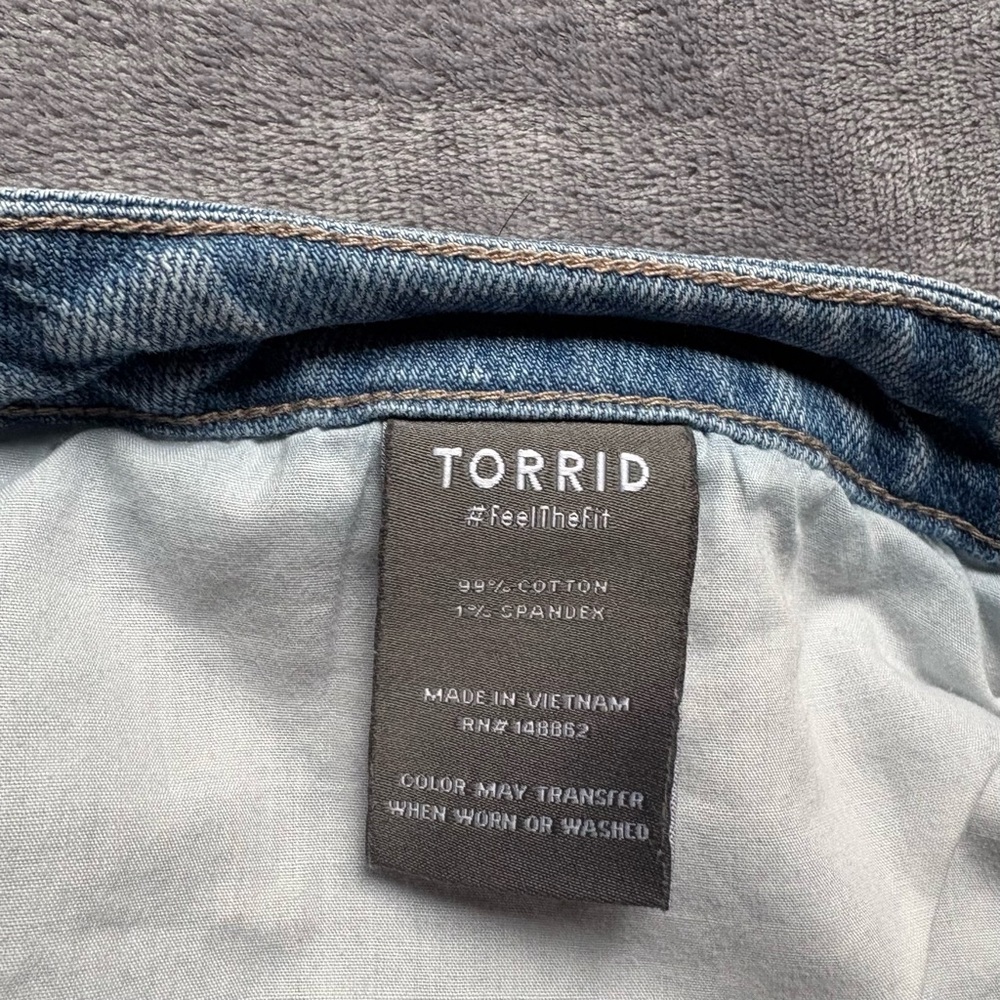 Torrid Ripped Jeans - Picture 4 of 4